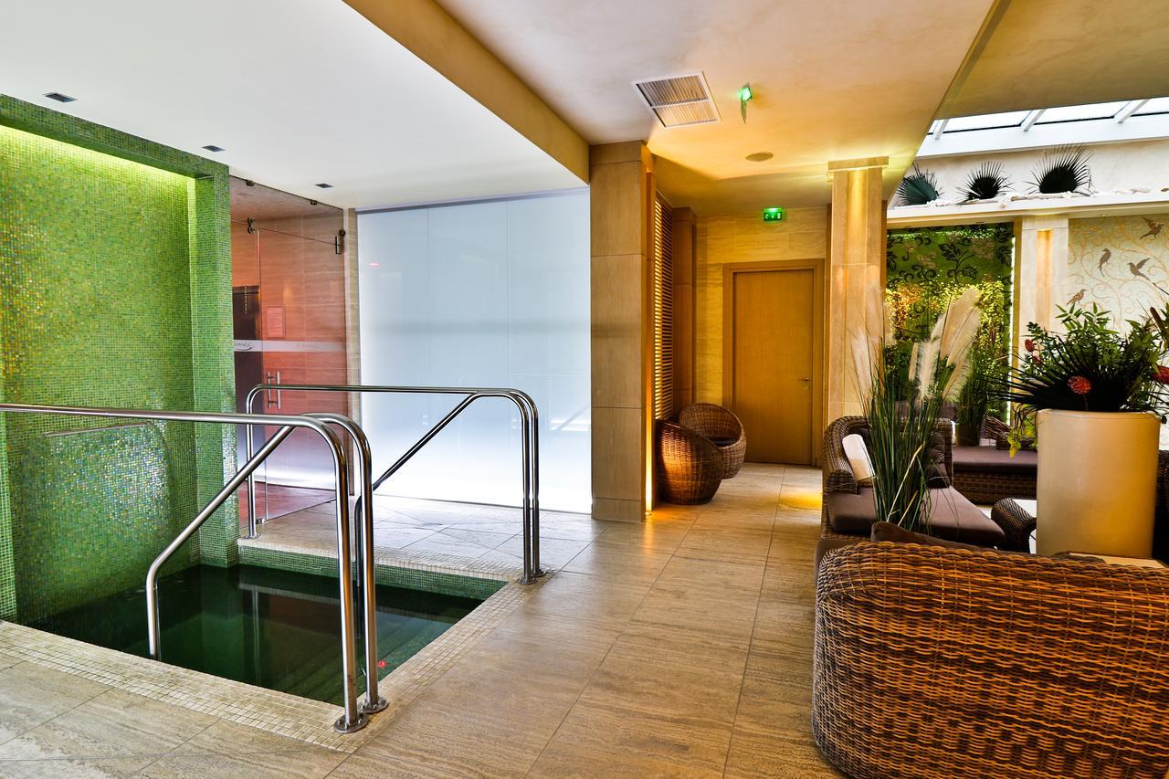 Hostellerie La Farandole Sanary-sur-Mer Dış mekan fotoğraf